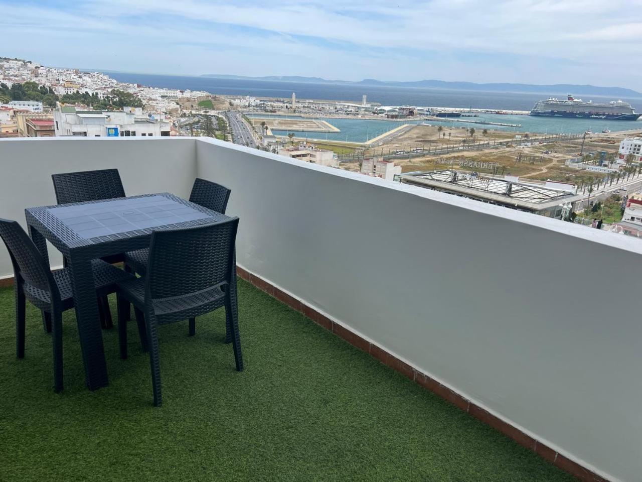 Vue Panoramique Sur La Mer-Centre Ville-Moderne Tanger Exteriér fotografie